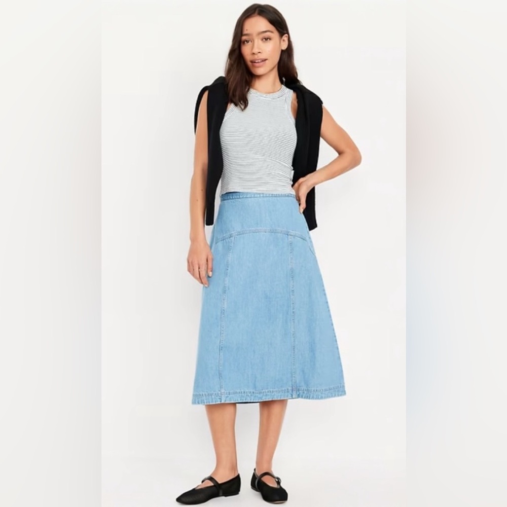 Old Navy light blue midi denim skirt